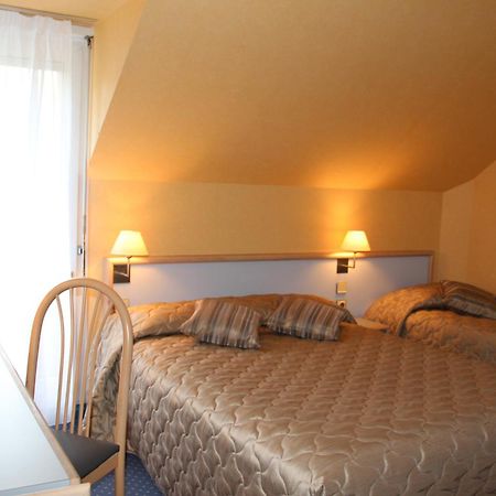 Au Relais De L'Oust Hotel Lanouée Стая снимка
